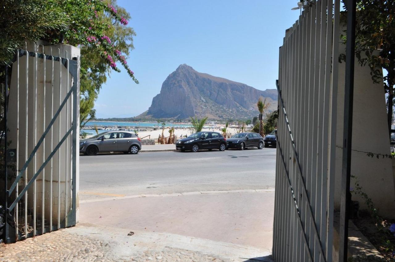 Villa Faro A Pochi Passi Dalla Spiaggia ซานวิโต โลคาโป ภายนอก รูปภาพ